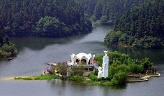 江(jiāng)西 ‘仙(xiān)女湖(hú)5a景點”項(xiàng)目(mù)用軸(zhóu)流深(shēn)井(jǐng)消防泵安裝調試完畢(bì)(圖1)